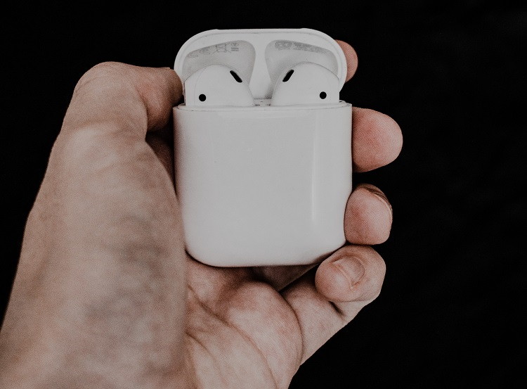 Apple AirPods Batteries Are Impossible To Replace