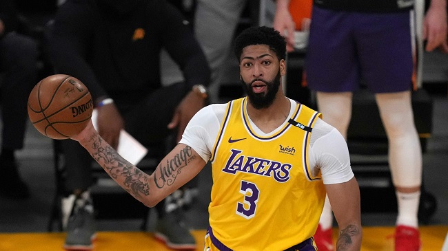 N.B.A. Playoffs Anthony Davis Leads Lakers Past the Suns